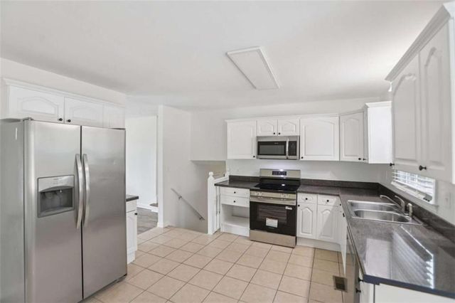 5214 Parkside Drive, Conyers, GA 30094