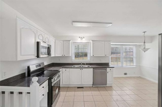 5214 Parkside Drive, Conyers, GA 30094