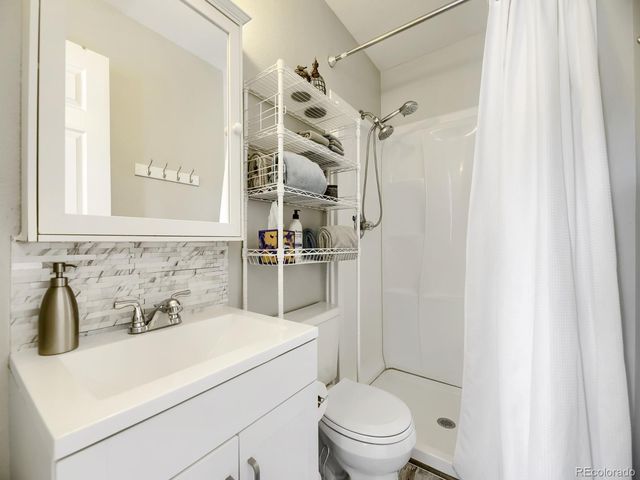 16421 E Tennessee Avenue, Aurora, CO 80017