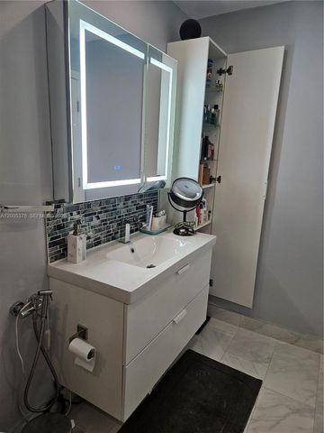 16314 SW 97th St, Miami, FL 33196