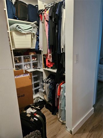 16314 SW 97th St, Miami, FL 33196