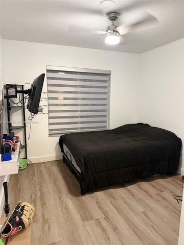 16314 SW 97th St, Miami, FL 33196