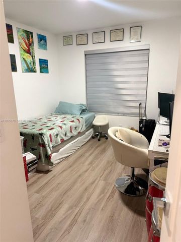 16314 SW 97th St, Miami, FL 33196