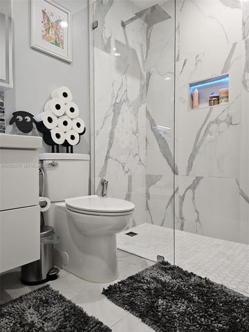 16314 SW 97th St, Miami, FL 33196