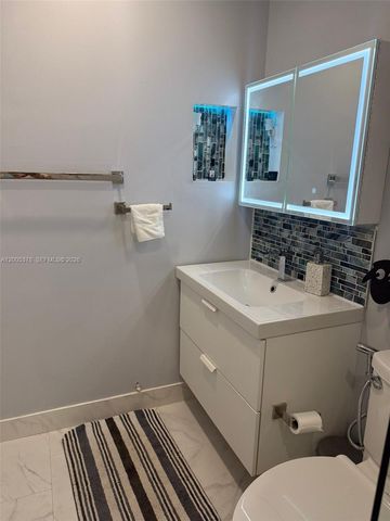 16314 SW 97th St, Miami, FL 33196