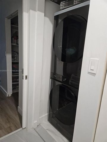 16314 SW 97th St, Miami, FL 33196