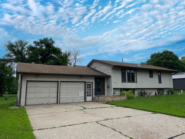 605 N 13th Street, Mountain Lake, MN 56159