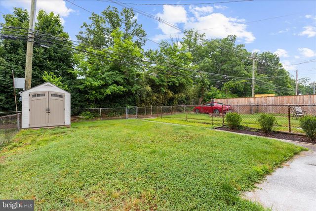 1012 ELM RD, Halethorpe, MD 21227