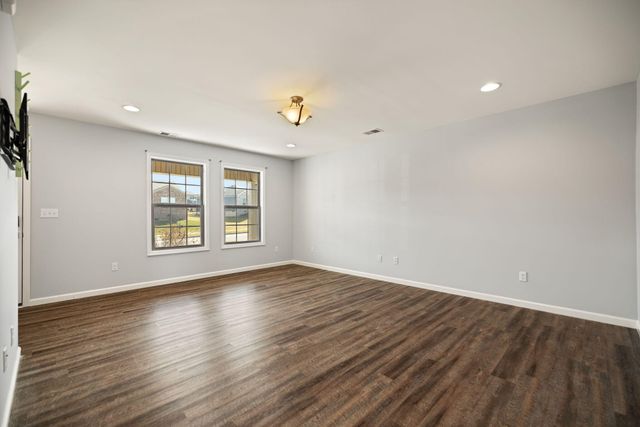 429 Middle Crk Way, Berea, KY 40403