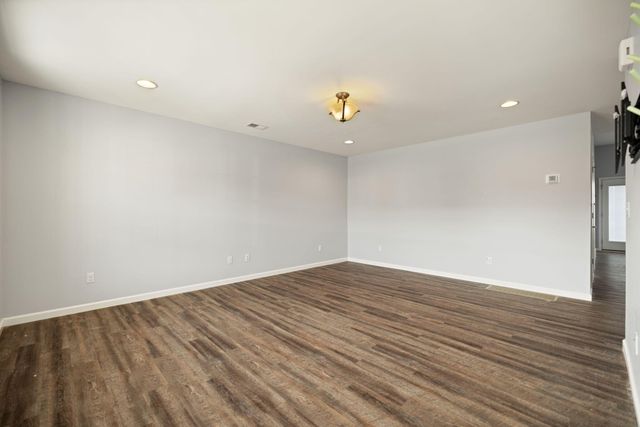 429 Middle Crk Way, Berea, KY 40403