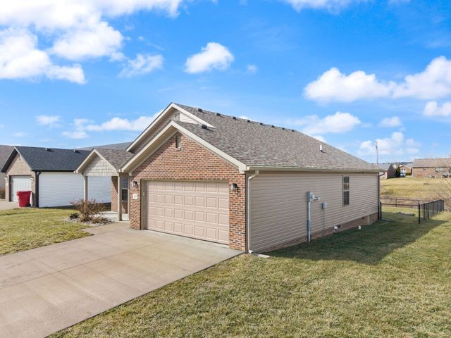 429 Middle Crk Way, Berea, KY 40403