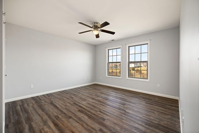 429 Middle Crk Way, Berea, KY 40403