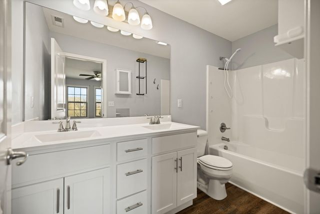 429 Middle Crk Way, Berea, KY 40403