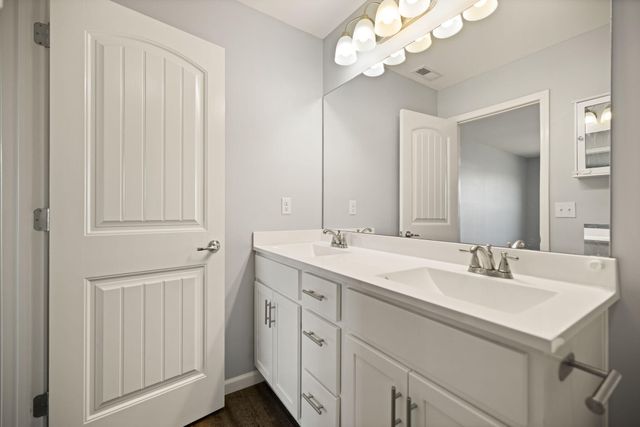 429 Middle Crk Way, Berea, KY 40403