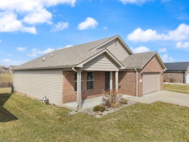 429 Middle Crk Way, Berea, KY 40403