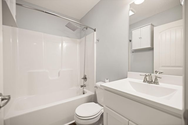 429 Middle Crk Way, Berea, KY 40403