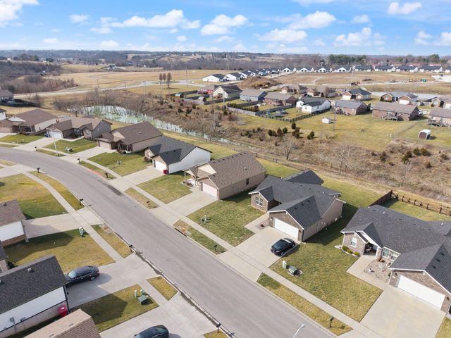 429 Middle Crk Way, Berea, KY 40403