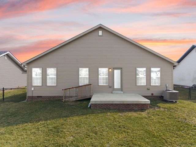 429 Middle Crk Way, Berea, KY 40403