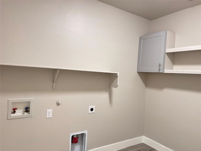 9005 Cloudveil Drive, Arlington, TX 76002