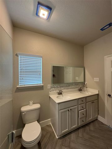 9005 Cloudveil Drive, Arlington, TX 76002