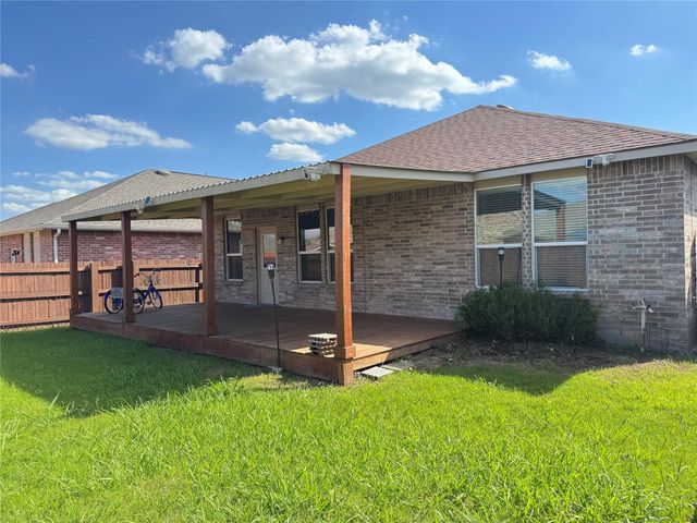 9005 Cloudveil Drive, Arlington, TX 76002