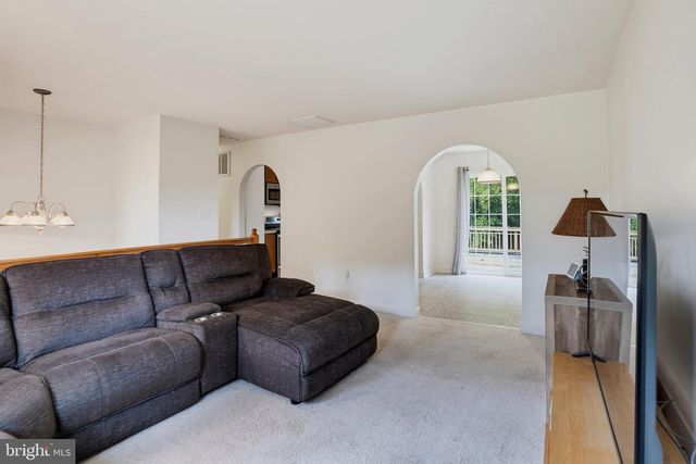 41012 OAKVILLE RD, Mechanicsville, MD 20659