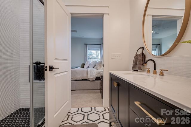 1516 Princess Place, Charlotte, NC 28208