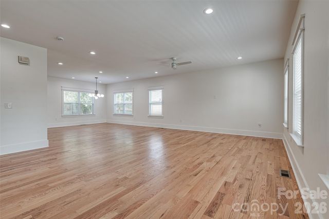 1516 Princess Place, Charlotte, NC 28208