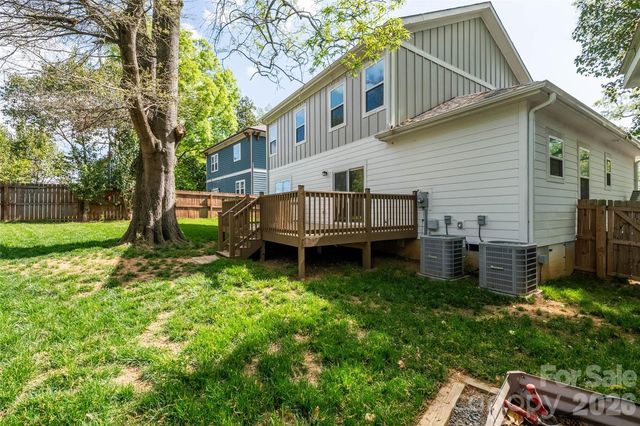 1516 Princess Place, Charlotte, NC 28208