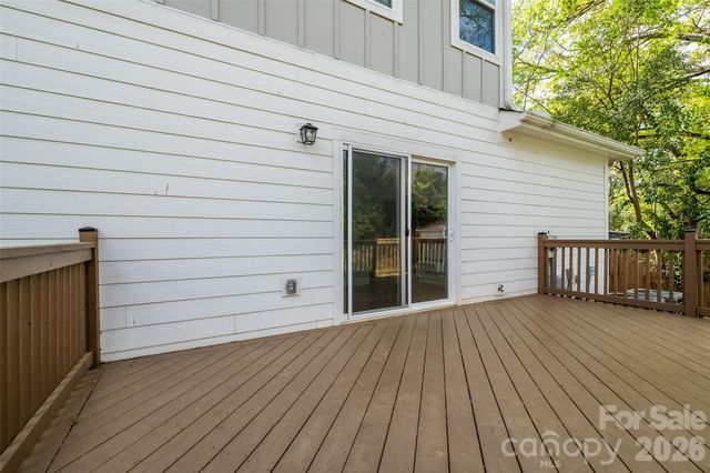 1516 Princess Place, Charlotte, NC 28208