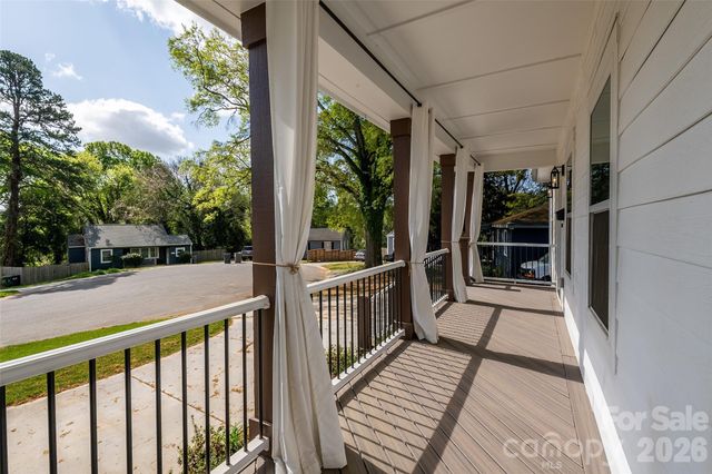 1516 Princess Place, Charlotte, NC 28208