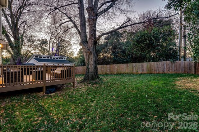 1516 Princess Place, Charlotte, NC 28208