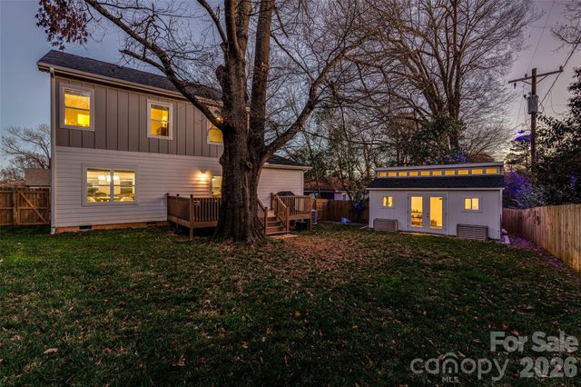 1516 Princess Place, Charlotte, NC 28208