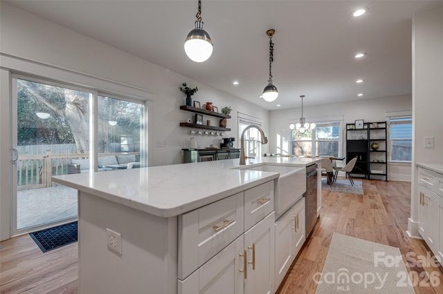 1516 Princess Place, Charlotte, NC 28208