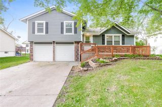 415 W Cambridge Road, Belton, MO 64012