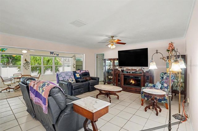 1703 NEW BEDFORD DRIVE, Sun City Center, FL 33573