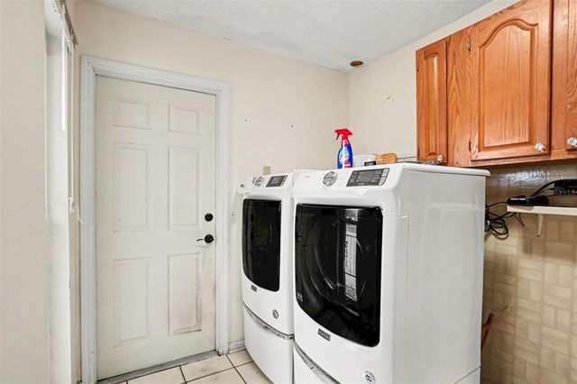 1703 NEW BEDFORD DRIVE, Sun City Center, FL 33573