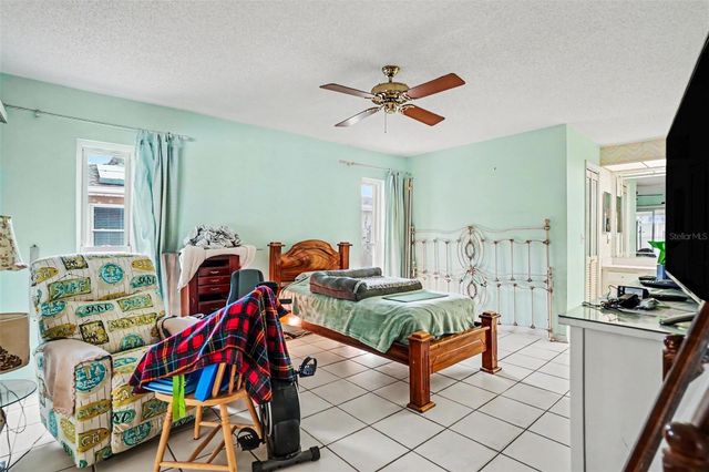 1703 NEW BEDFORD DRIVE, Sun City Center, FL 33573