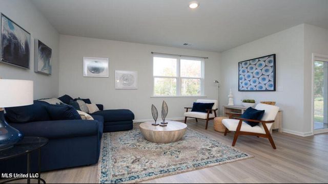 50 S Thorn Tree Street, Byhalia, MS 38611