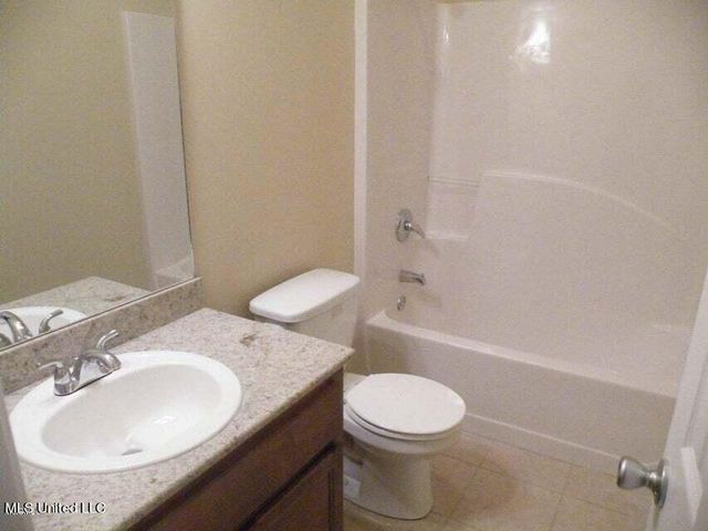 114 Earle Taylor Lane, Ocean Springs, MS 39564