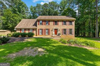 305 Brandon Mill Circle, Fayetteville, GA 30214