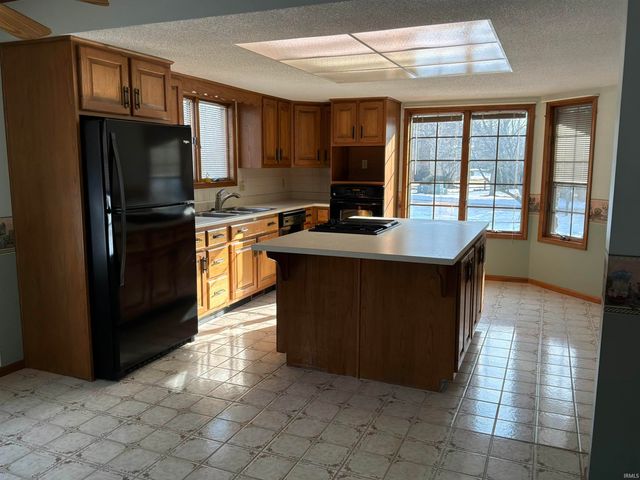 11527 Rio Vista Avenue, Leo, IN 46765