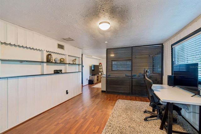 4437 W BAY AVENUE, Tampa, FL 33616