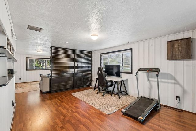 4437 W BAY AVENUE, Tampa, FL 33616