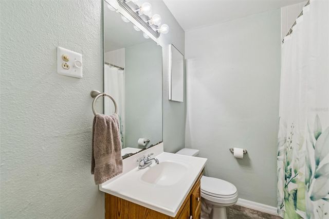4437 W BAY AVENUE, Tampa, FL 33616