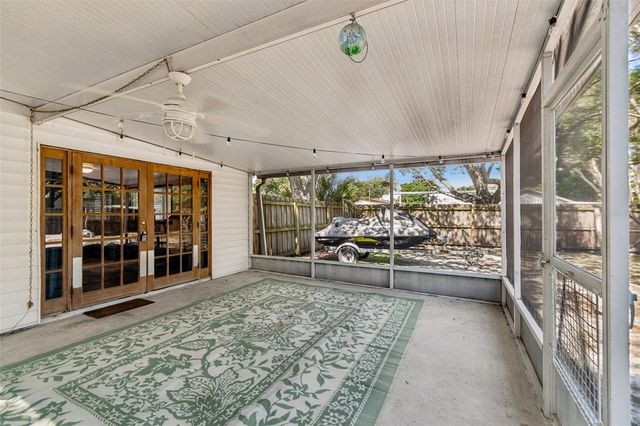 4437 W BAY AVENUE, Tampa, FL 33616