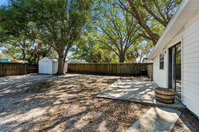4437 W BAY AVENUE, Tampa, FL 33616