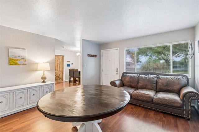 4437 W BAY AVENUE, Tampa, FL 33616