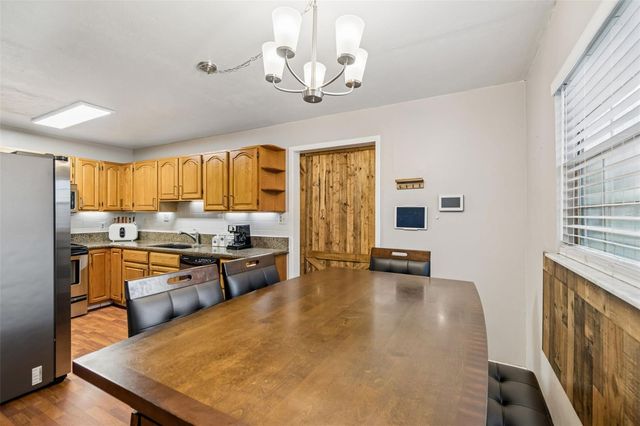 4437 W BAY AVENUE, Tampa, FL 33616