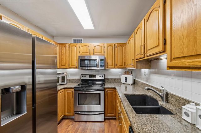 4437 W BAY AVENUE, Tampa, FL 33616